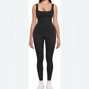 Black Women's Sleeveless Jumpsuit